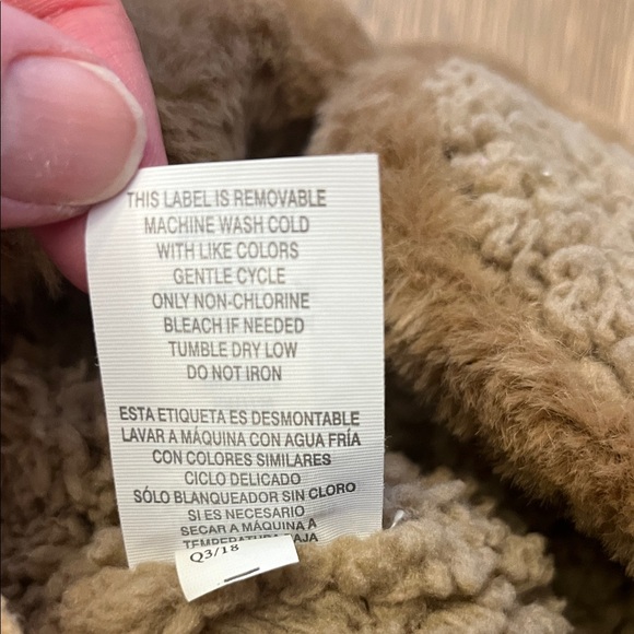 Target Fuzzy Brown Kids Hat - Picture 4 of 6